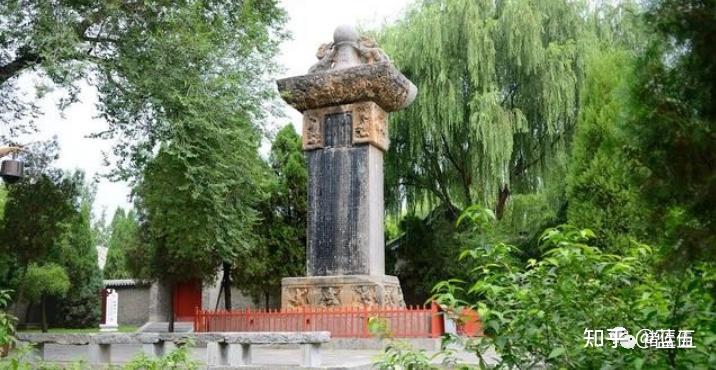 A scenic view of Zhengzhou Datangsongyangguan Jishengdeganyingzhisongbei
