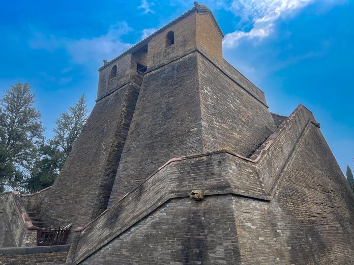 A scenic view of Zhengzhou Dengfengyuxigong