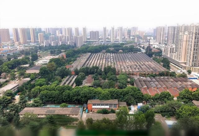 A scenic view of Zhengzhou Dierluanlchangjiuzhi