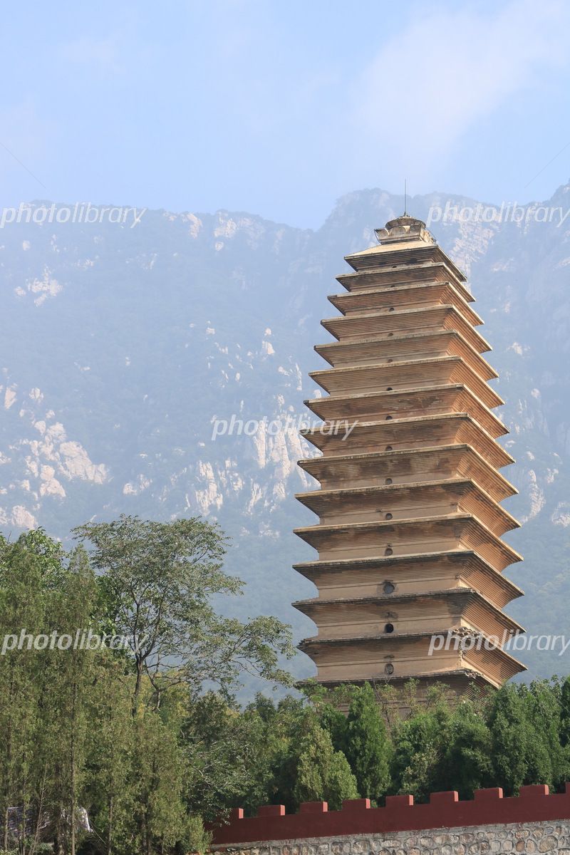 A scenic view of Zhengzhou Fawangsitia