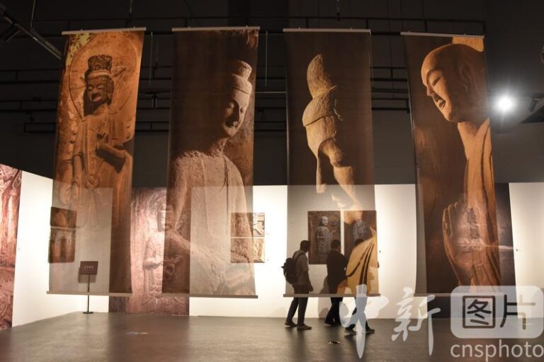 A Cultural Journey Through Zhengzhou: The Allure of Gongxianshiku