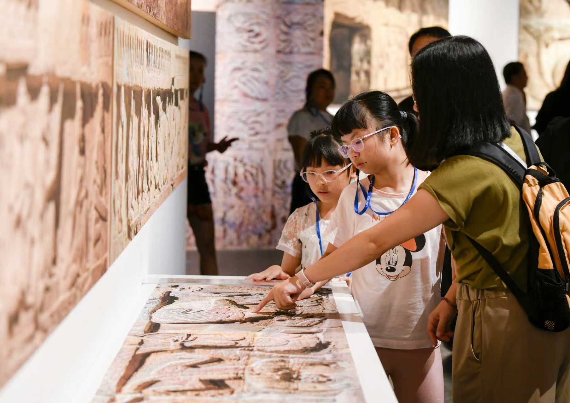 A scenic view of Zhengzhou Gongxianshiku