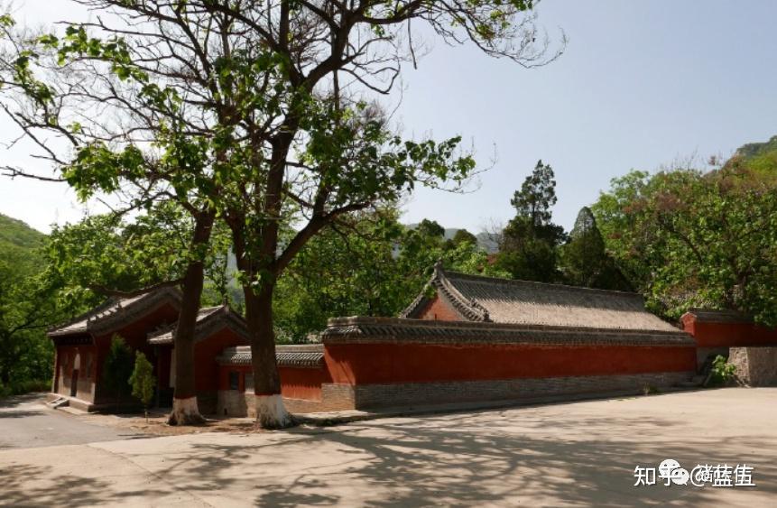 A scenic view of Zhengzhou Qingliangsi