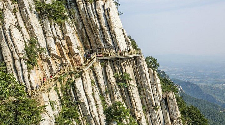 A scenic view of Zhengzhou Xiaoshuangqiaoyizhi