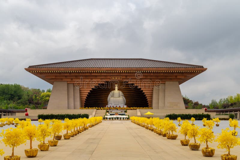 A scenic view of Zhengzhou Xinzhengxuanyuanmiao
