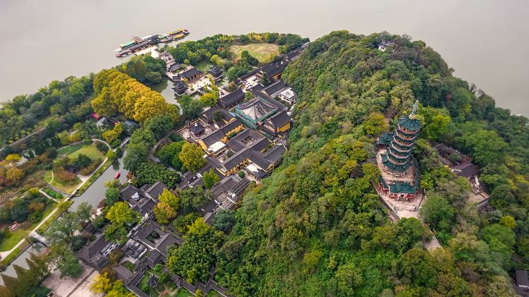 A scenic view of Zhenjiang Jiaoshan Beilin