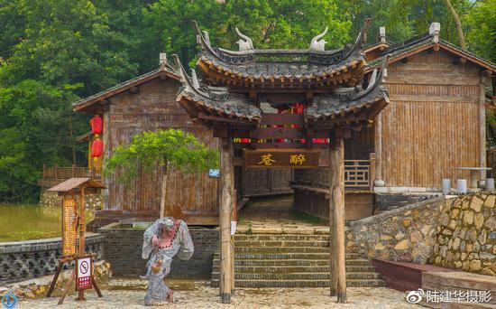 A scenic view of Zhenjiang Longchangsi