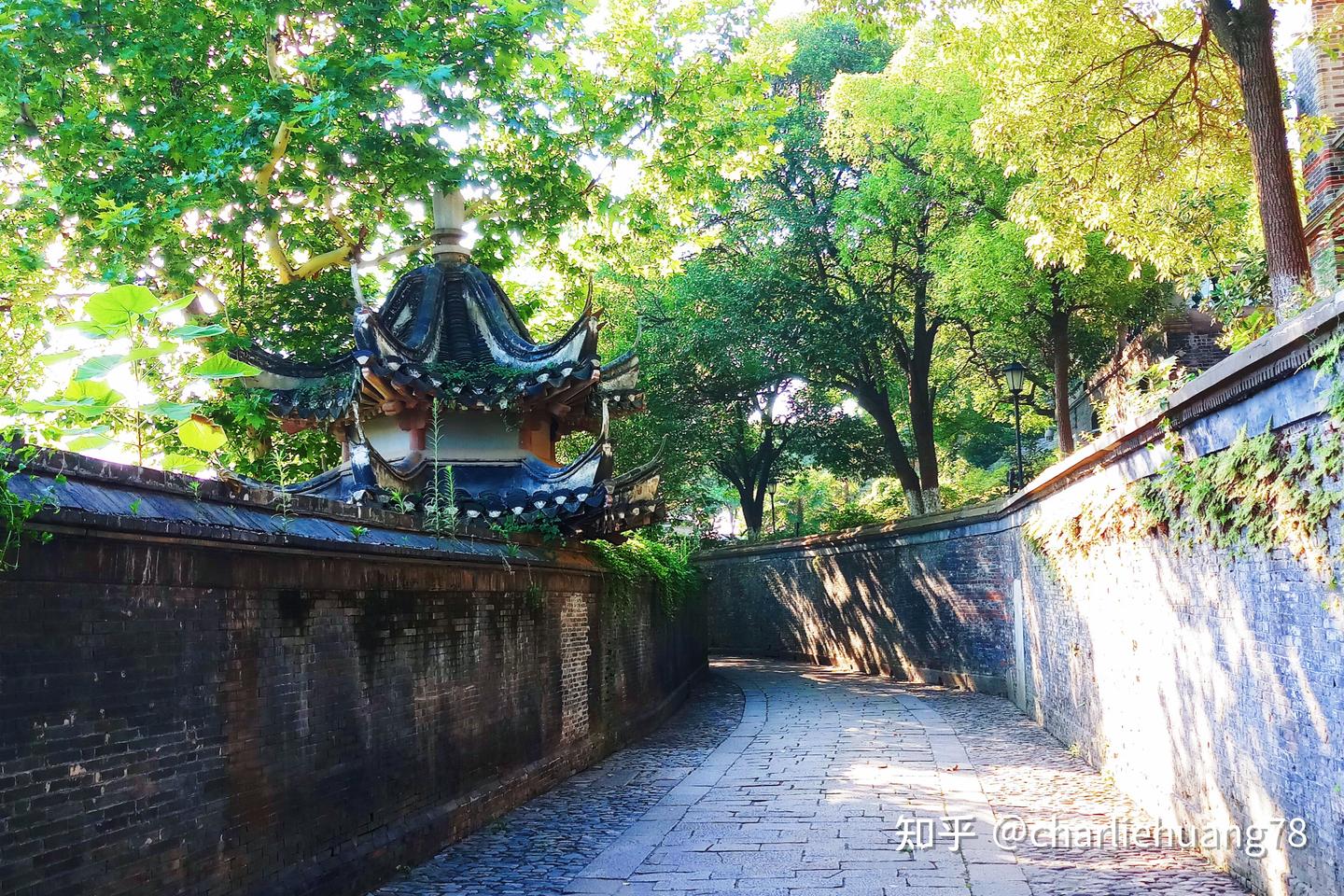 A scenic view of Zhenjiang Zhaoguan Shita