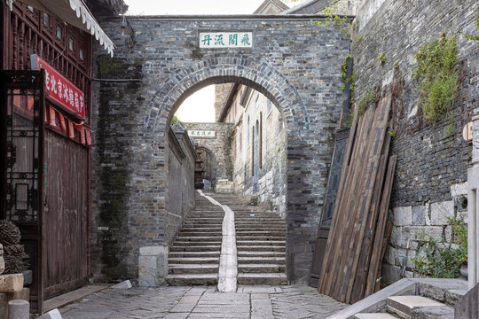 A scenic view of Zhenjiang Zhaoguan Shita