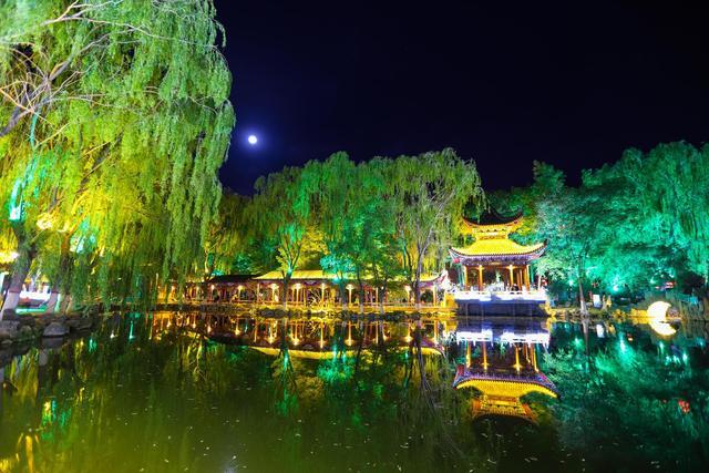 A scenic view of Zhongwei Qiying Beizui Chengzhi
