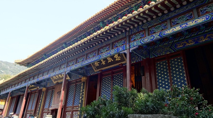 A scenic view of Zhoushan Fayu Si
