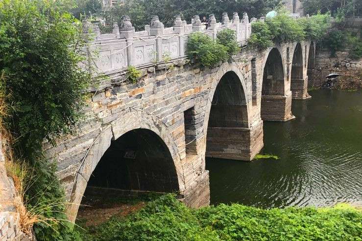 A scenic view of Zhumadian Runingshiqiao