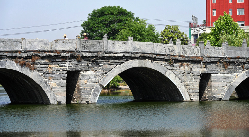 A scenic view of Zhumadian Runingshiqiao