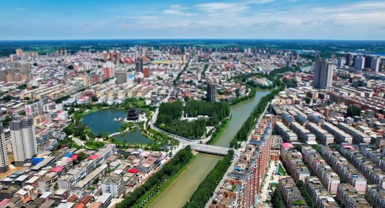 A scenic view of Zhumadian Xiugongjieshiheshangta