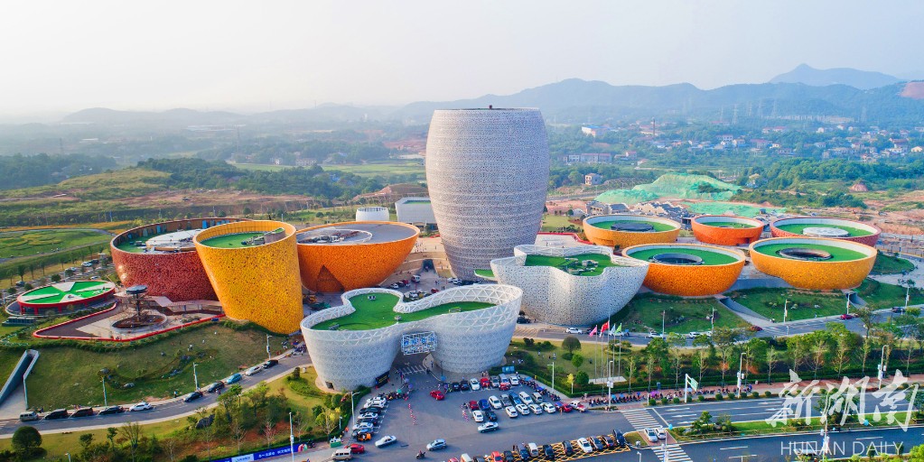A scenic view of Zhuzhou Liling Yao