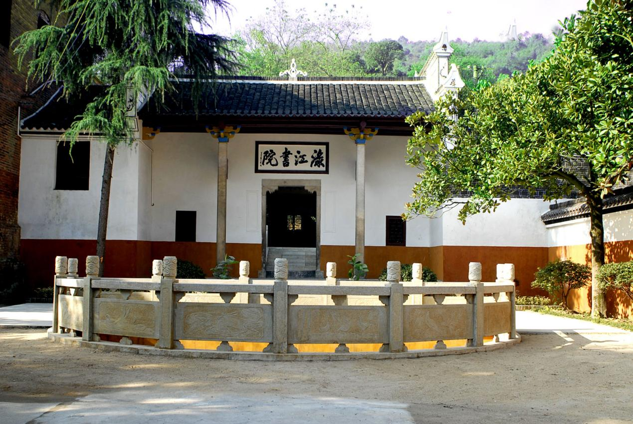 A scenic view of Zhuzhou Lilis Guju