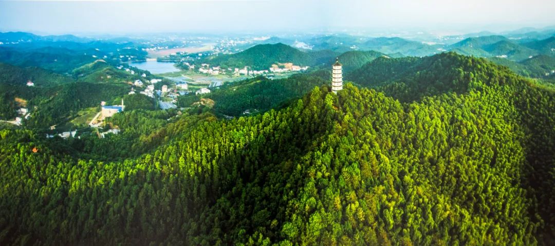 A scenic view of Zhuzhou Moshan Yizhi