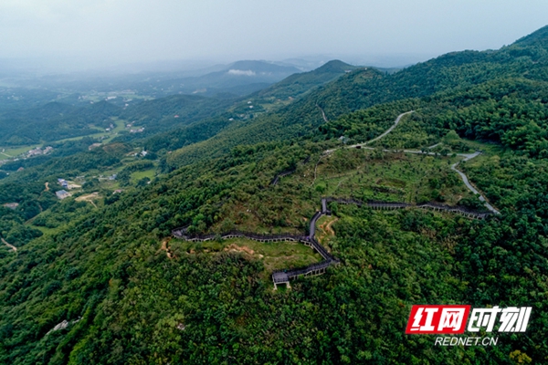 A scenic view of Zhuzhou Wangling Muqun