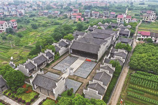 A scenic view of Zhuzhou Xianggan Geming Genjudi Jiuzhi