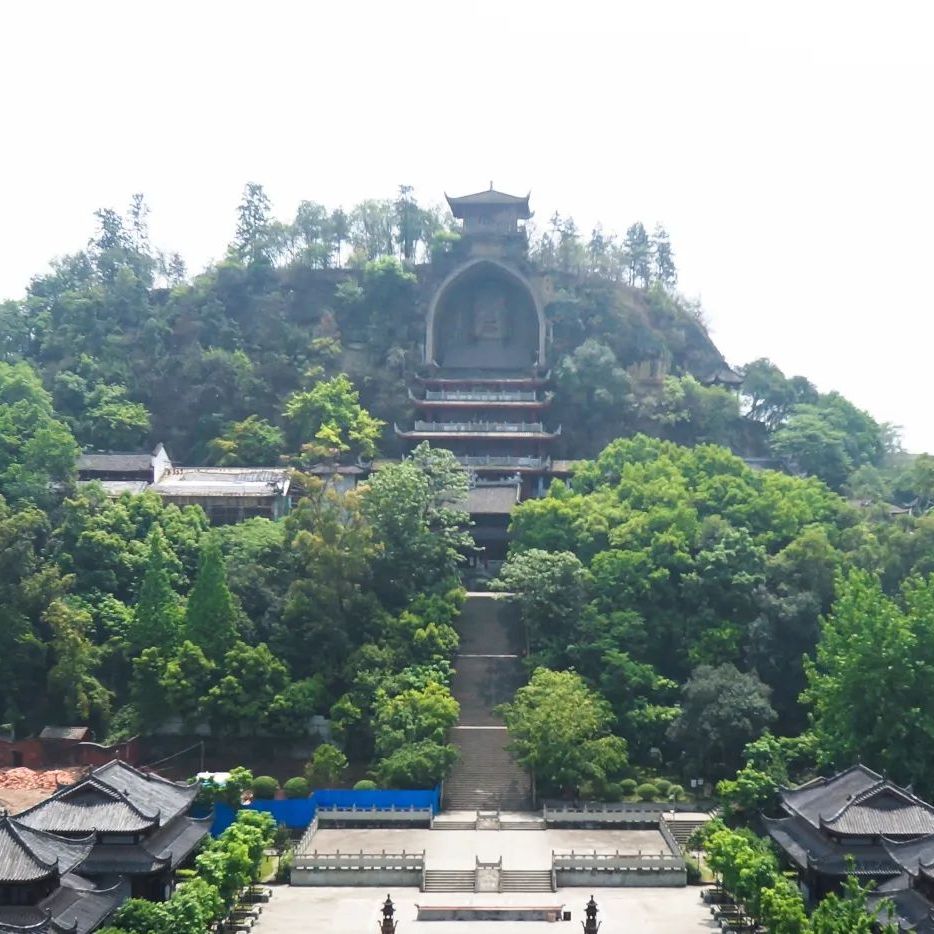 A scenic view of Zigong Rongxian Dafoshiku