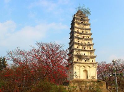 A scenic view of Zigong Rongxian Zhennanta
