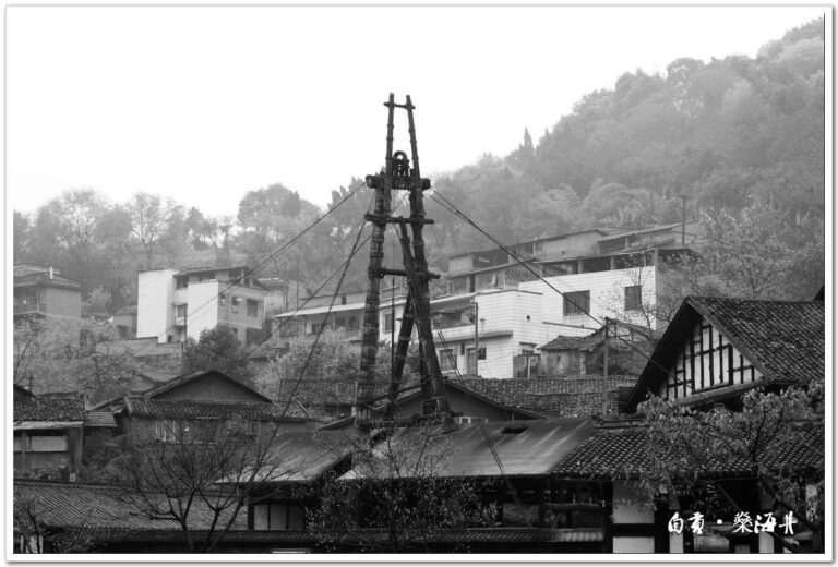 Discover the Enigmatic Wonders of Zigong Shenhaijing: A Journey Through Sichuan’s Underwater World