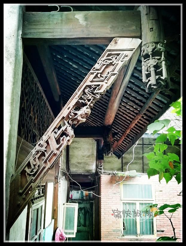 A scenic view of Zigong Yuchuan Gongci