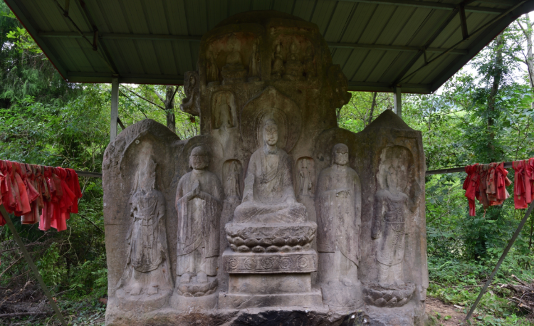 A scenic view of Ziyang Banyueshan Moya Zaoxiang